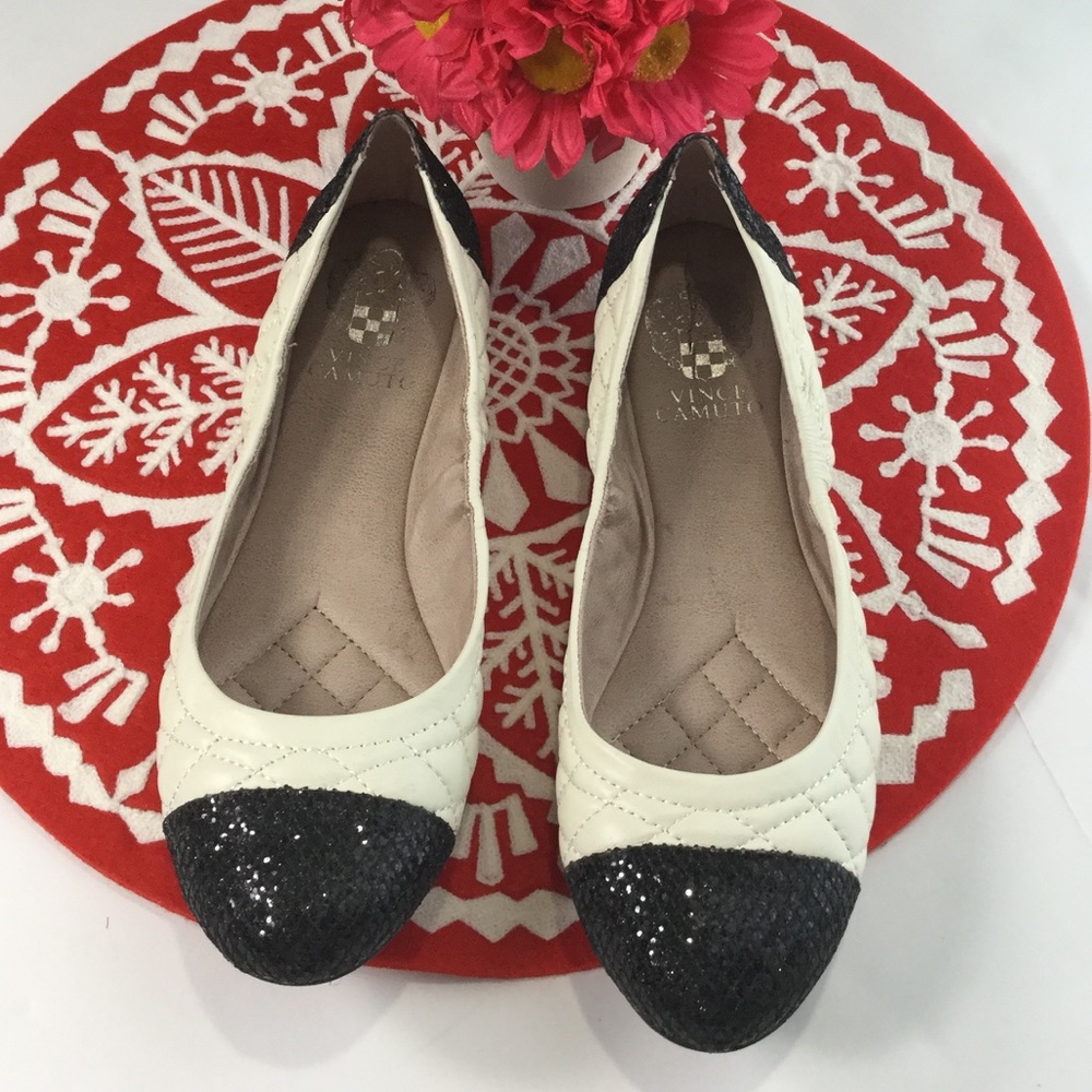 Vince Camuto quilted flats